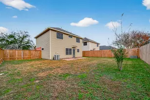 10902 Clear Villa Ln, Houston, TX 77034 - Photo 36