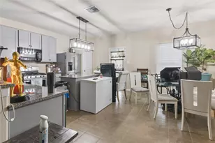 321 Turquoise Trade Dr Dr N, La Marque, TX 77568 - Photo 12