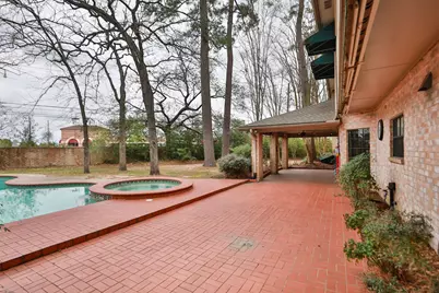 15235 Rainhollow Drive, Houston, TX 77070 - Photo 32