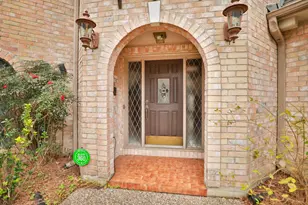 15235 Rainhollow Dr, Houston, TX 77070 - Photo 6