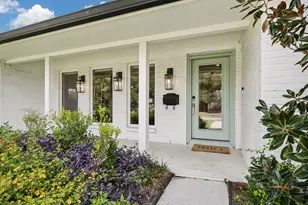 2503 Stoney Brook Dr, Houston, TX 77063 - Photo 2