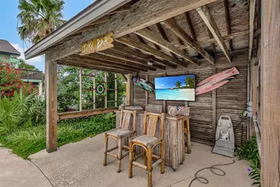 1302 Tiki Drive, Tiki Island, TX 77554 - Photo 38