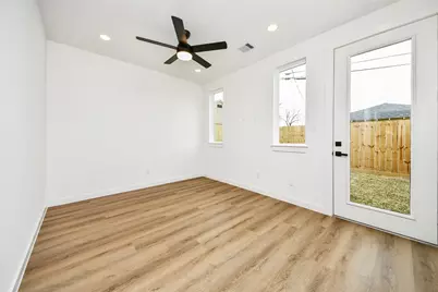 5201 Fairchild Street #B, Houston, TX 77028 - Photo 26