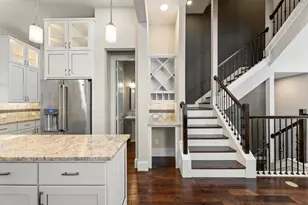 5469 Larkin Street St, Houston, TX 77007 - Photo 4
