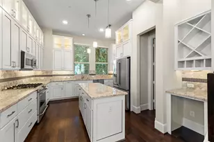 5469 Larkin Street St, Houston, TX 77007 - Photo 2