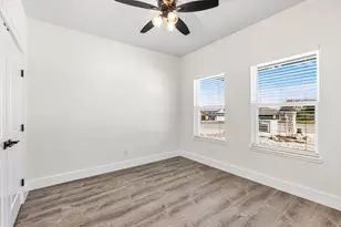 1012 Creswell Ln, Kerrville, TX 78028 - Photo 22