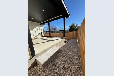 1012 Creswell Lane, Kerrville, TX 78028 - Photo 32