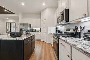 661 Barton Place Dr, Cleveland, TX 77327 - Photo 6