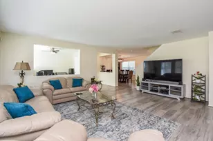 9506 Tree Sparrow Ln, Houston, TX 77083 - Photo 10