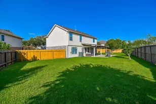 9506 Tree Sparrow Ln, Houston, TX 77083 - Photo 32