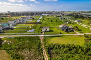 10411 Wern Rd, Galveston, TX 77554 - Photo 36