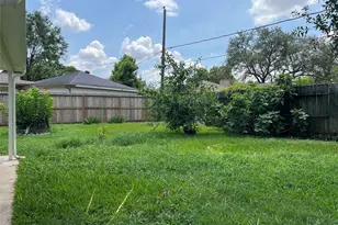 8831 Hendon Ln, Houston, TX 77036 - Photo 16