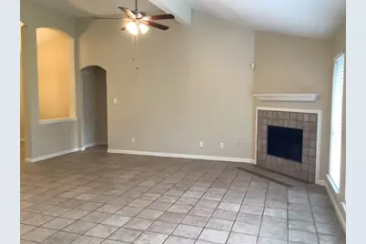 1423 Hunter Green Lane, Fresno, TX 77545 - Photo 6