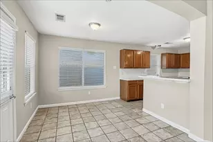1423 Hunter Green Ln, Fresno, TX 77545 - Photo 4