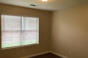 1423 Hunter Green Ln, Fresno, TX 77545 - Photo 8
