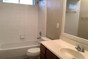 1423 Hunter Green Ln, Fresno, TX 77545 - Photo 12