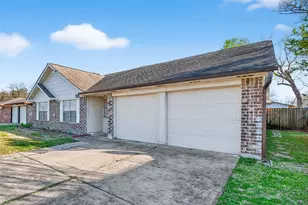 15811 Pfeiffer Dr, Houston, TX 77082 - Photo 2