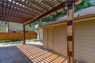 6831 Hollow Hearth Dr, Houston, TX 77084 - Photo 2