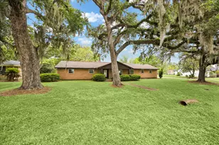 1107 Hallie St, Sweeny, TX 77480 - Photo 6