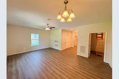 303 S 4th Street, Alvin, TX 77511 - Photo 8