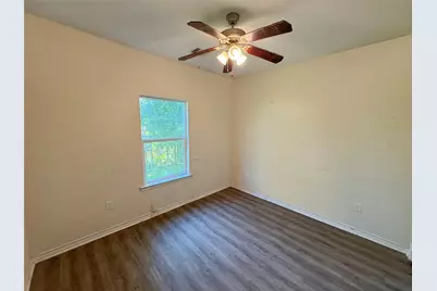 303 S 4th Street, Alvin, TX 77511 - Photo 28