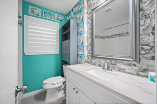 4717 Chrystell Ln, Houston, TX 77092 - Photo 16