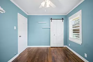 4717 Chrystell Ln, Houston, TX 77092 - Photo 16