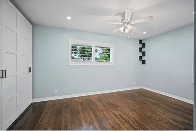 4717 Chrystell Lane, Houston, TX 77092 - Photo 22