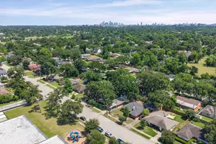 4717 Chrystell Ln, Houston, TX 77092 - Photo 36