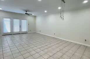 640 Wilcrest Dr, Houston, TX 77042 - Photo 16