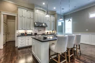 922 Alexander St, Houston, TX 77008 - Photo 2