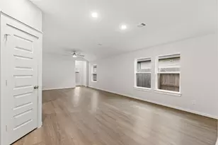 4519 Pinehurst Trce Dr, Pinehurst, TX 77362 - Photo 14