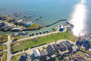 1204 Aqua Way, San Leon, TX 77539 - Photo 8