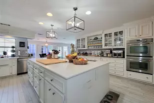 6235 Rolling Water Dr, Houston, TX 77069 - Photo 32