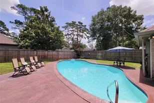 6235 Rolling Water Dr, Houston, TX 77069 - Photo 18