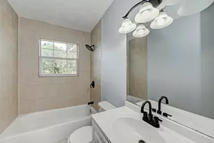 7946 Jutland Rd, Houston, TX 77033 - Photo 8