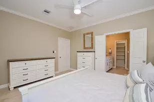 13823 Mutiny Ln, Galveston, TX 77554 - Photo 16