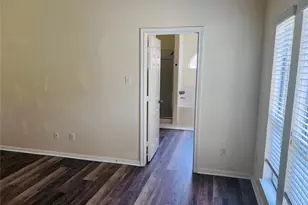 4722 Silverlake Dr, Sugar Land, TX 77479 - Photo 14