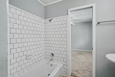 2301 Longwood Drive, Pearland, TX 77581 - Photo 20