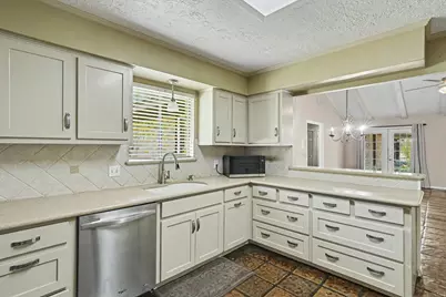 2301 Longwood Drive, Pearland, TX 77581 - Photo 8