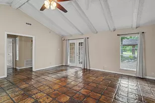 2301 Longwood Dr, Pearland, TX 77581 - Photo 10