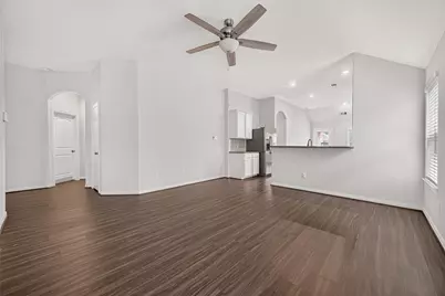 4827 Marigold Breeze Drive, Spring, TX 77386 - Photo 4