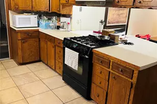 10313 E Blades St, Houston, TX 77016 - Photo 6