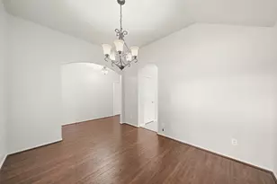 11811 Misty Peak Ln, Humble, TX 77346 - Photo 6