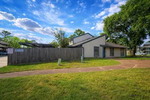5817 W Tidwell Rd, Houston, TX 77092 - Photo 2