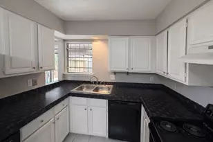 5817 W Tidwell Rd, Houston, TX 77092 - Photo 12