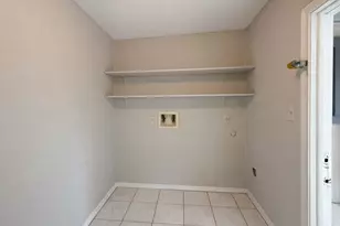 5817 W Tidwell Rd, Houston, TX 77092 - Photo 26