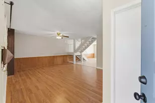 10556 Hammerly Blvd, Houston, TX 77043 - Photo 4