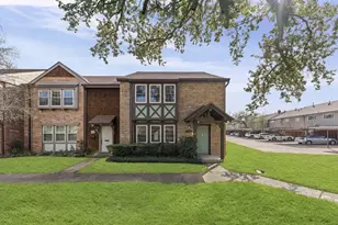 10556 Hammerly Blvd, Houston, TX 77043 - Photo 2