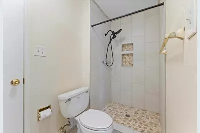 10556 Hammerly Boulevard #328, Houston, TX 77043 - Photo 20